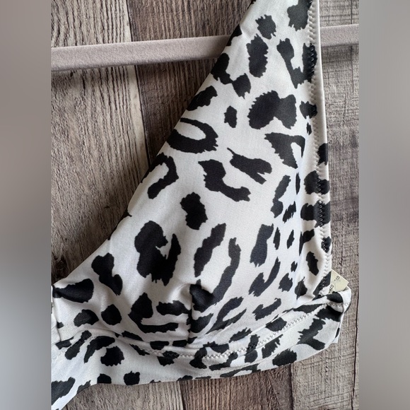 AERIE Scoop Neck Animal Print Bikini Swim Top NWT Sz Medium - Picture 5 of 13